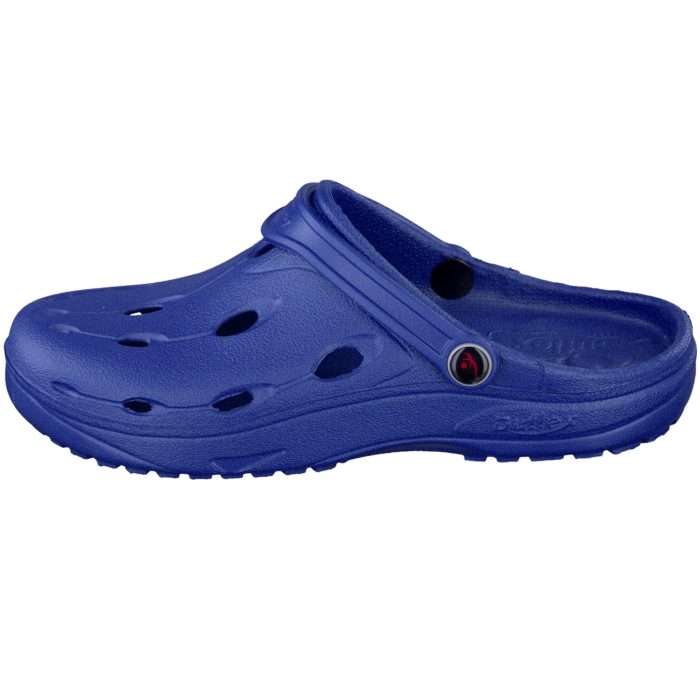 Zdravotné sandále v tvare crocks a modrej farbe.